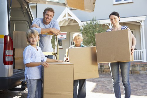 Efficient same day moving service in a French city
