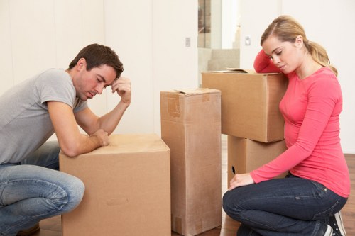 Apartment move logistics in a French city